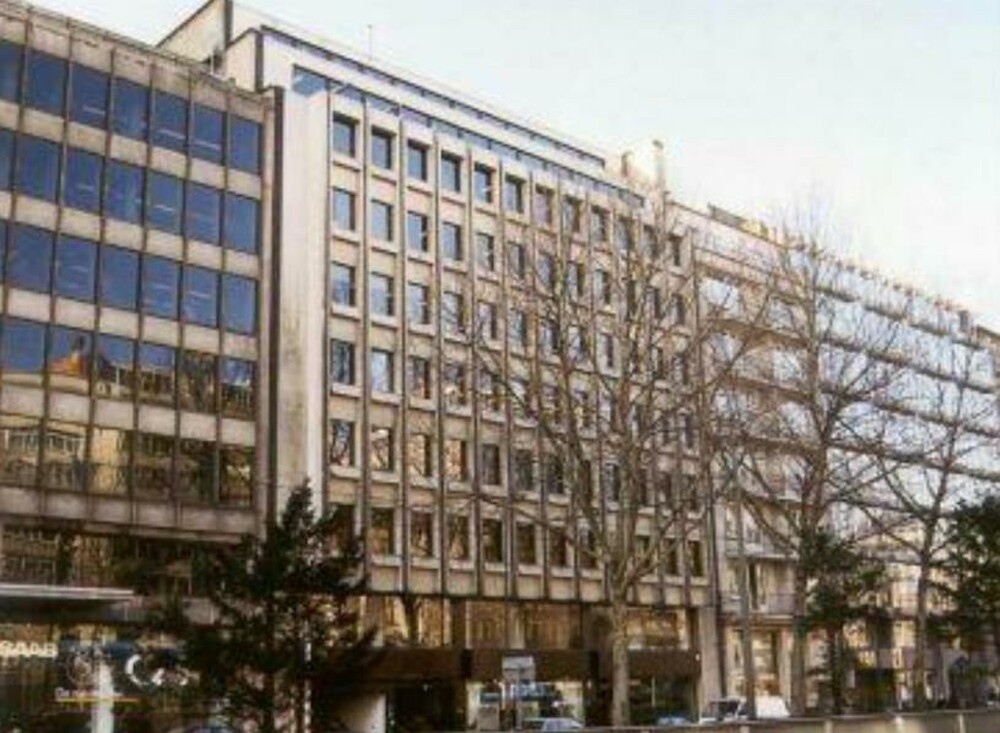 Immeuble mixte bureaux-commerce - for rent - 1050 Bruxelles